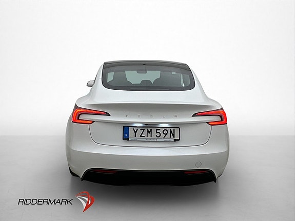 Tesla Model 3 8 of 30