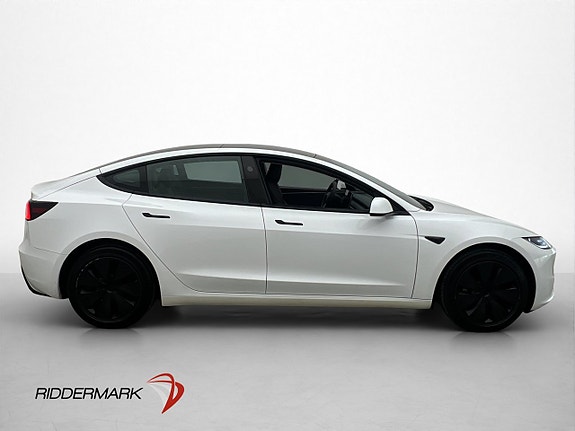 Tesla Model 3 9 of 30