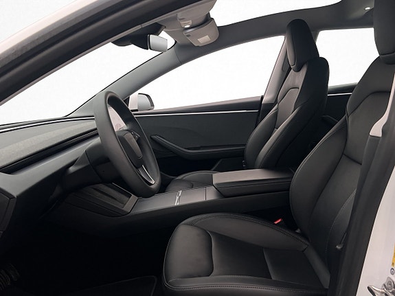 Tesla Model 3 11 of 30