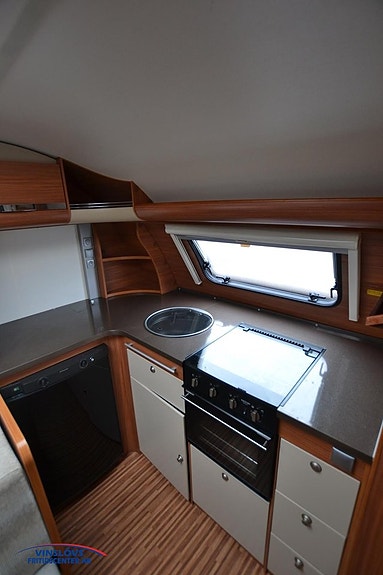 Adria Adora 613 HT 3 of 9