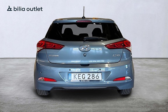 Hyundai i20 6 of 23