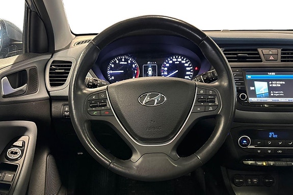 Hyundai i20 12 of 23