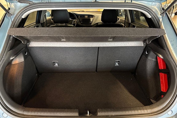 Hyundai i20 15 of 23