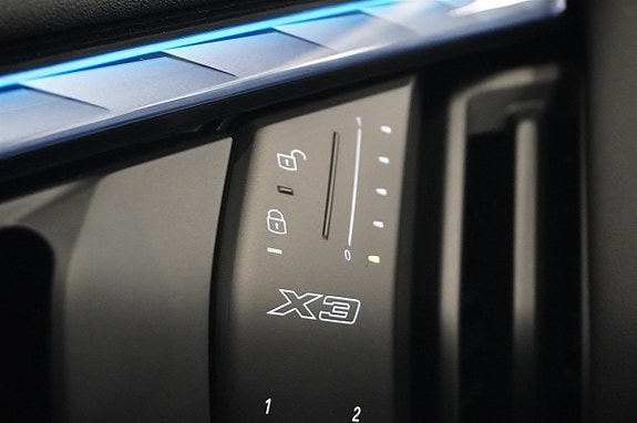 BMW X3 8 of 18