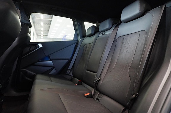 BMW X3 13 of 18