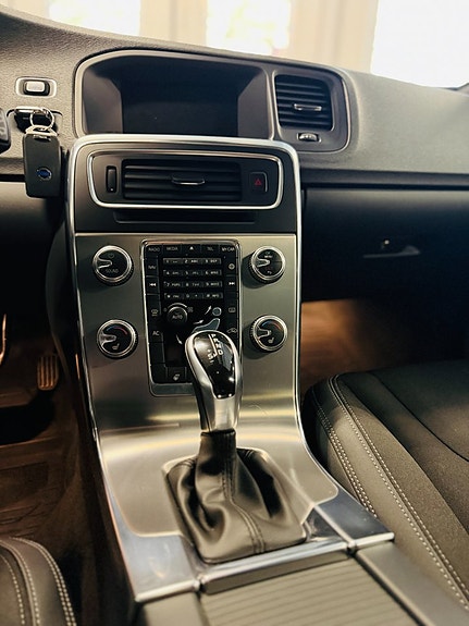 Volvo V60 19 of 23
