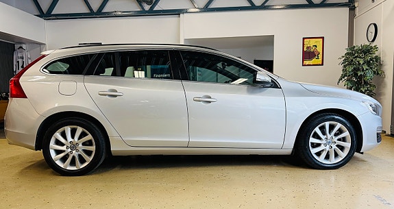 Volvo V60 11 of 23