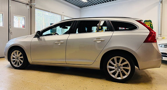 Volvo V60 6 of 23