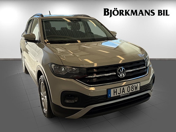 Volkswagen T-Cross 3 of 15