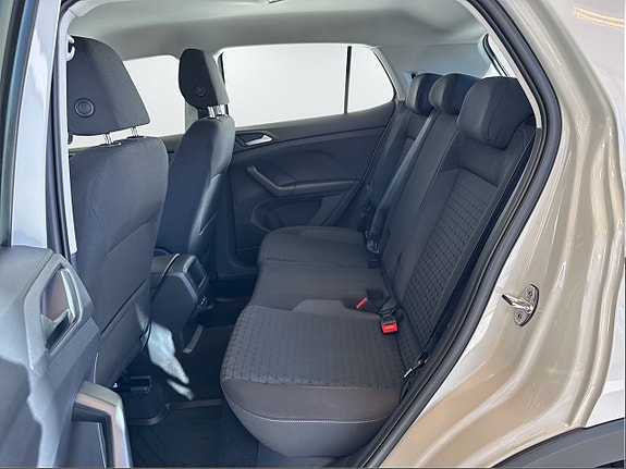 Volkswagen T-Cross 9 of 15