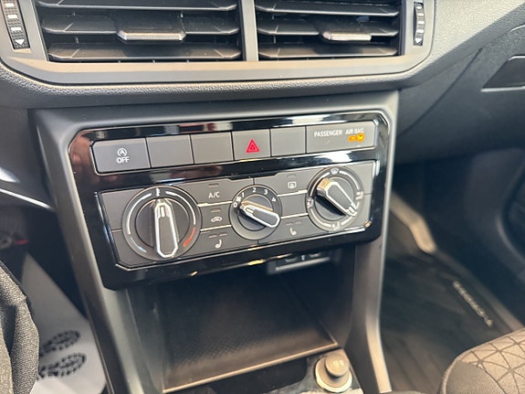 Volkswagen T-Cross 13 of 15