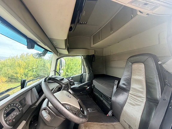 Volvo FH 64 7 of 12