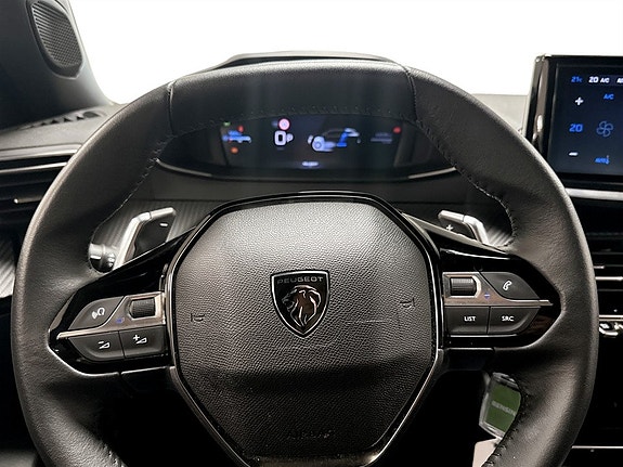 Peugeot 2008 7 of 16