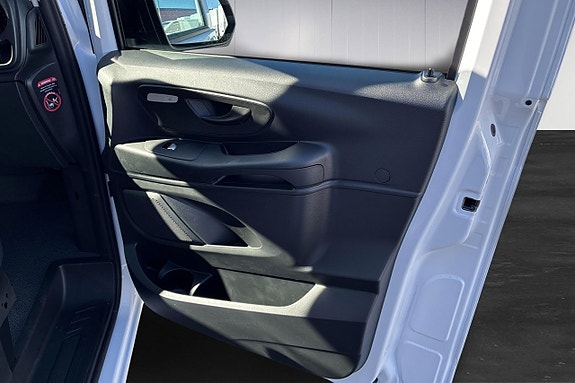 Mercedes-Benz Vito 110 11 of 17