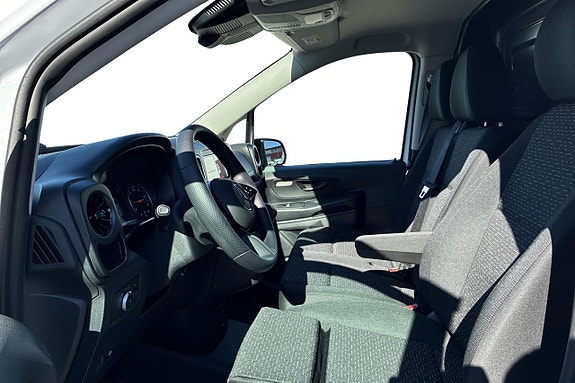 Mercedes-Benz Vito 110 13 of 17