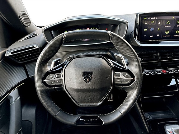 Peugeot 2008 7 of 15