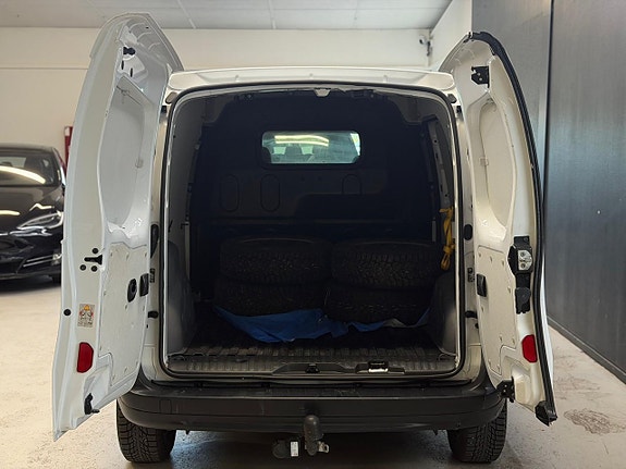 Renault Kangoo Express 14 of 18