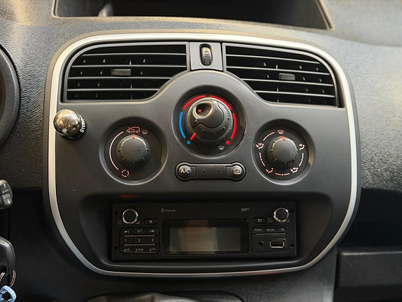 Renault Kangoo Express 8 of 18