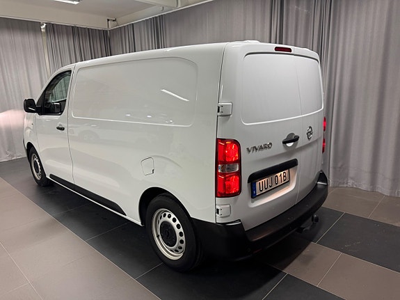 Opel Vivaro 3 of 10