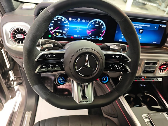 Mercedes-Benz G63 10 of 29