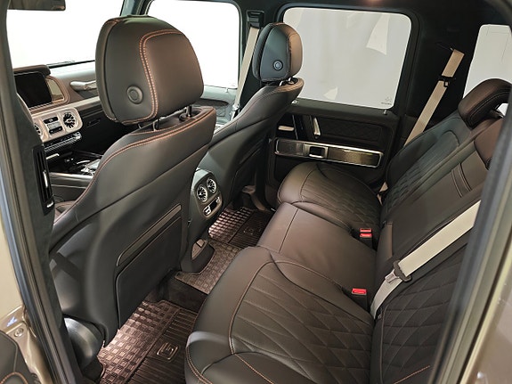 Mercedes-Benz G63 13 of 29