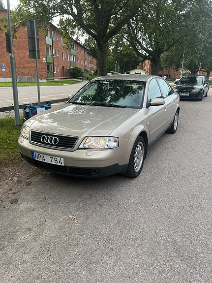 Audi A6 4 of 4