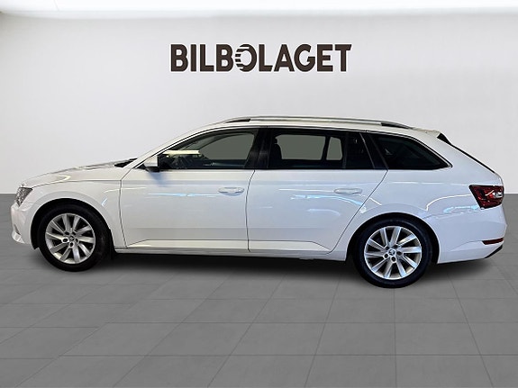 Skoda Superb 2 of 13