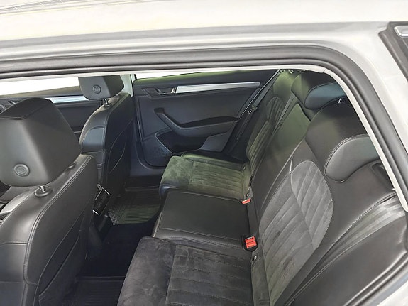 Skoda Superb 7 of 13