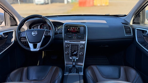 Volvo XC60 18 of 25