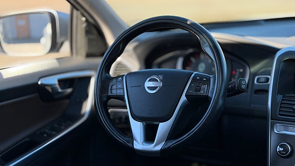 Volvo XC60 22 of 25