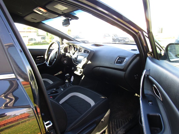 Kia Ceed 10 of 15
