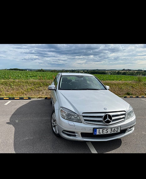 Mercedes-Benz C180 5 of 9