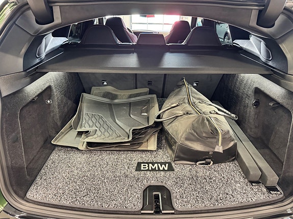BMW XM 18 of 18