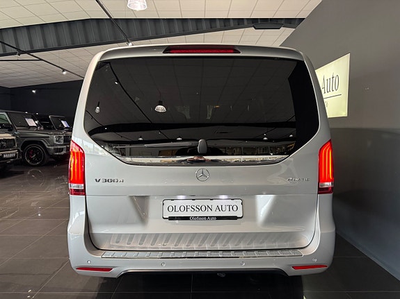 Mercedes-Benz V300 d 19 of 19