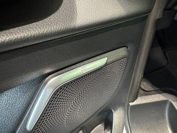 Mercedes-Benz V300 d 12 of 19