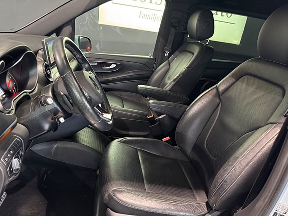 Mercedes-Benz V300 d 4 of 19
