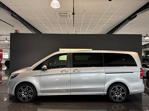 Mercedes-Benz V300 d 18 of 19