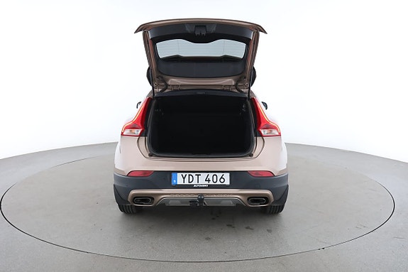 Volvo V40 Cross Country 17 of 30