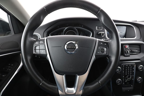 Volvo V40 Cross Country 19 of 30