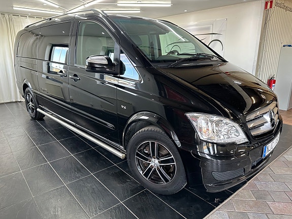 Mercedes-Benz V-Klass 2 of 9