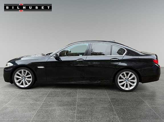 BMW 523i 3 of 17
