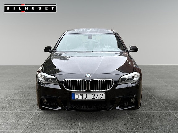 BMW 523i 8 of 17