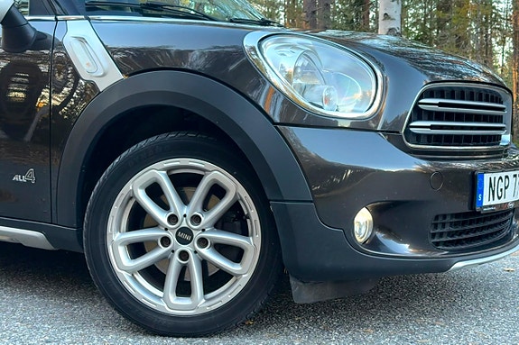 MINI Countryman Cooper 11 of 16