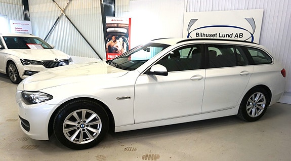 BMW 520d 2 of 24
