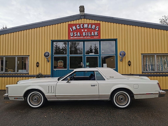 Ford Mustang 15 of 19