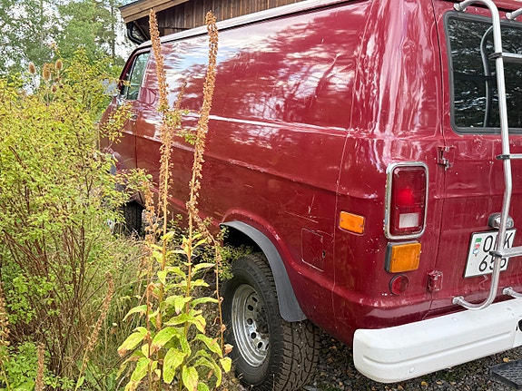 Dodge RAM 3500 3 of 8