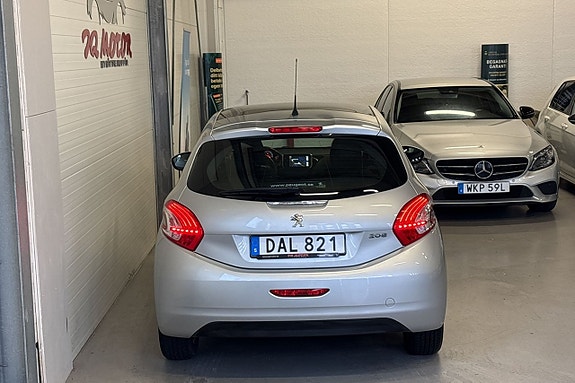 Peugeot 208 7 of 21