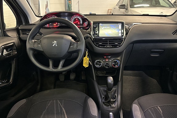 Peugeot 208 12 of 21