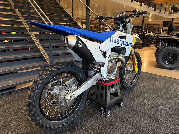 Husqvarna FC 350 3 of 9