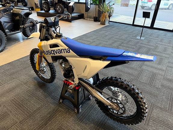 Husqvarna FC 350 9 of 9